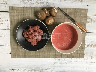 肉酱伊面+香菇玉米浓汤的做法步骤：7