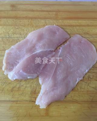 香酥大鸡排的做法步骤：1