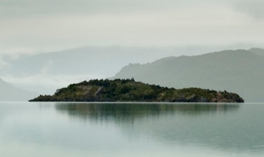 唏嘘人海里的一次对视